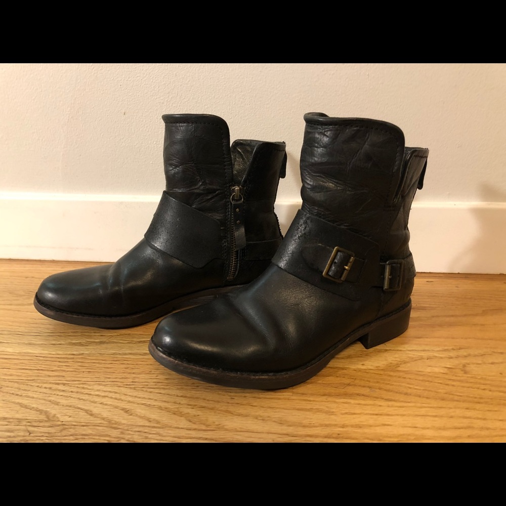 Ugg Moto boots in great condition!